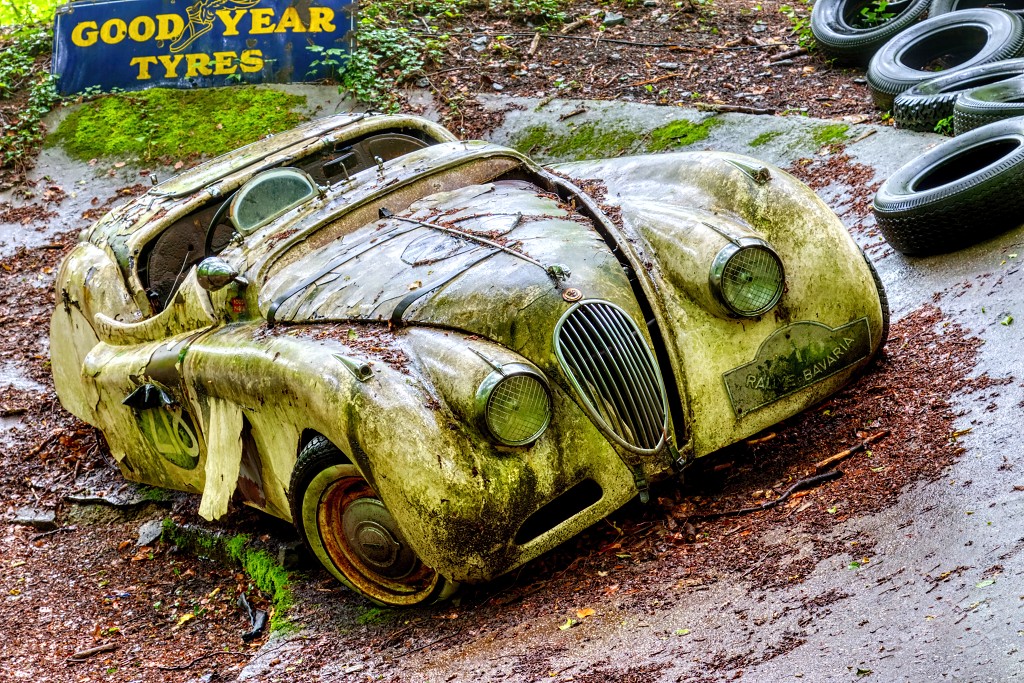 HDR Auto Skulpturen Park museum Neandertal oldtimer urbex decay abandoned derelict abandonne Michael Fröhlich froehlich Duitsland deutschland kunst art